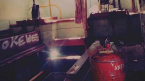 Hobo livin' - Abandoned-conductor-railcar10.jpg