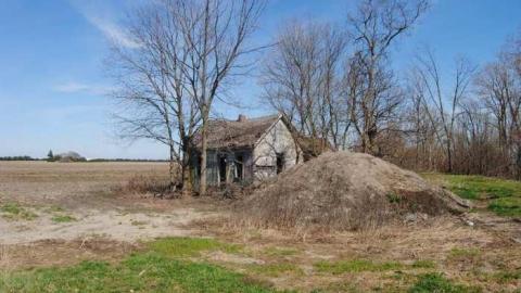 April 21 2013 - The-Dare-House14.jpg