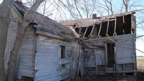 April 21 2013 - The-Dare-House12.jpg