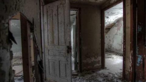 April 2013 - Sideroad-25-Farmhouse97.jpg