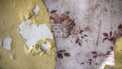 April 2013 - Sideroad-25-Farmhouse100.jpg