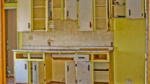 Granny Cocks - Granny-Cocks-House33.jpg