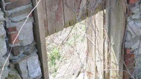 April 27, 2013 - 5-Line-Ruins23.jpg