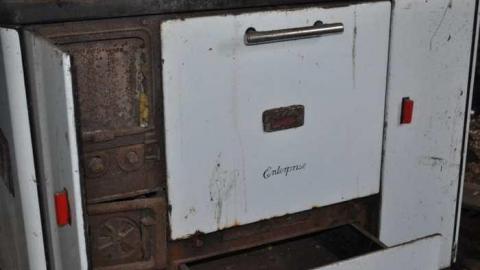 Apr 2013 visit - Devon-Township-House-220.jpg