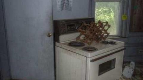 Red Brick House - 9.jpg