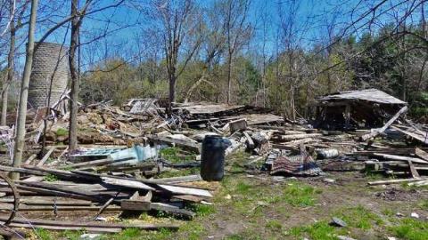 Lonely Logan Rd - P1010953e.jpg