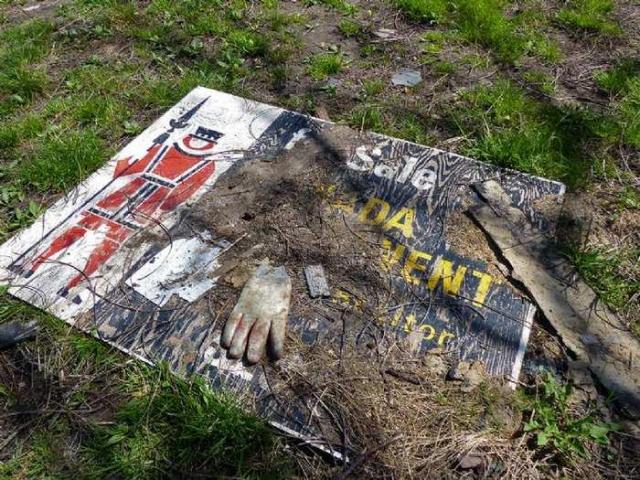 Lonely on Logan photo 5