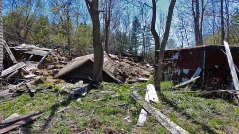 Lonely Logan Rd - P1010946e.jpg