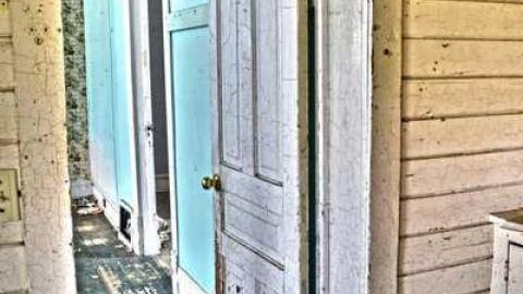 Abandoned at Sunset photo 5