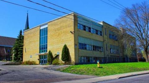 No More Pencils - St.-Louis-School-190519836.jpg