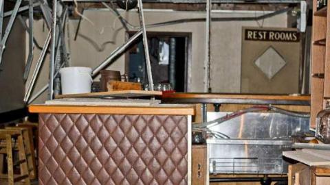 Now Serving No One - The-Plainsman-Restaurant304.jpg