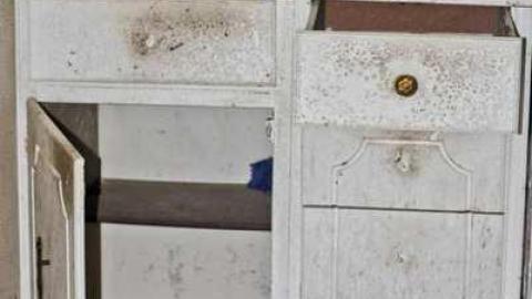 Now Serving No One - The-Plainsman-Restaurant301.jpg