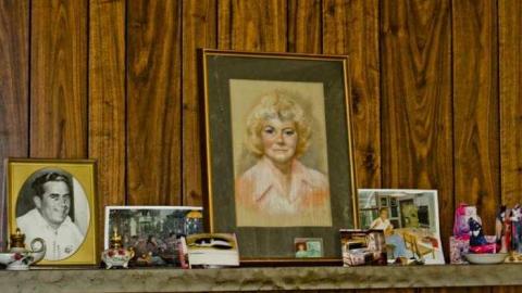 A Mystery - Abandoned-Cat-Lady-House252.jpg