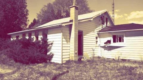 Whiteside - Beeton-is-Trashed-Big-Time79.jpg