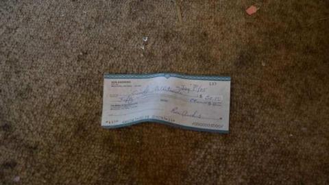 Whiteside - Beeton-is-Trashed-Big-Time85.jpg