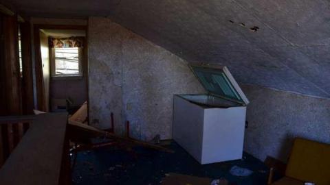 Whiteside - Beeton-is-Trashed-Big-Time93.jpg