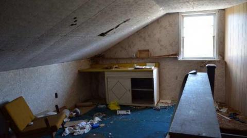 Whiteside - Beeton-is-Trashed-Big-Time98.jpg