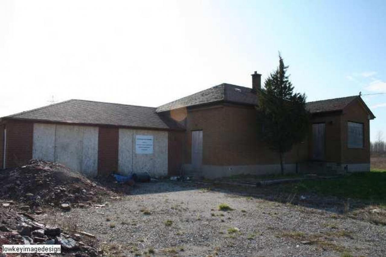 groundskeeper for hire - IMG_9610.jpg