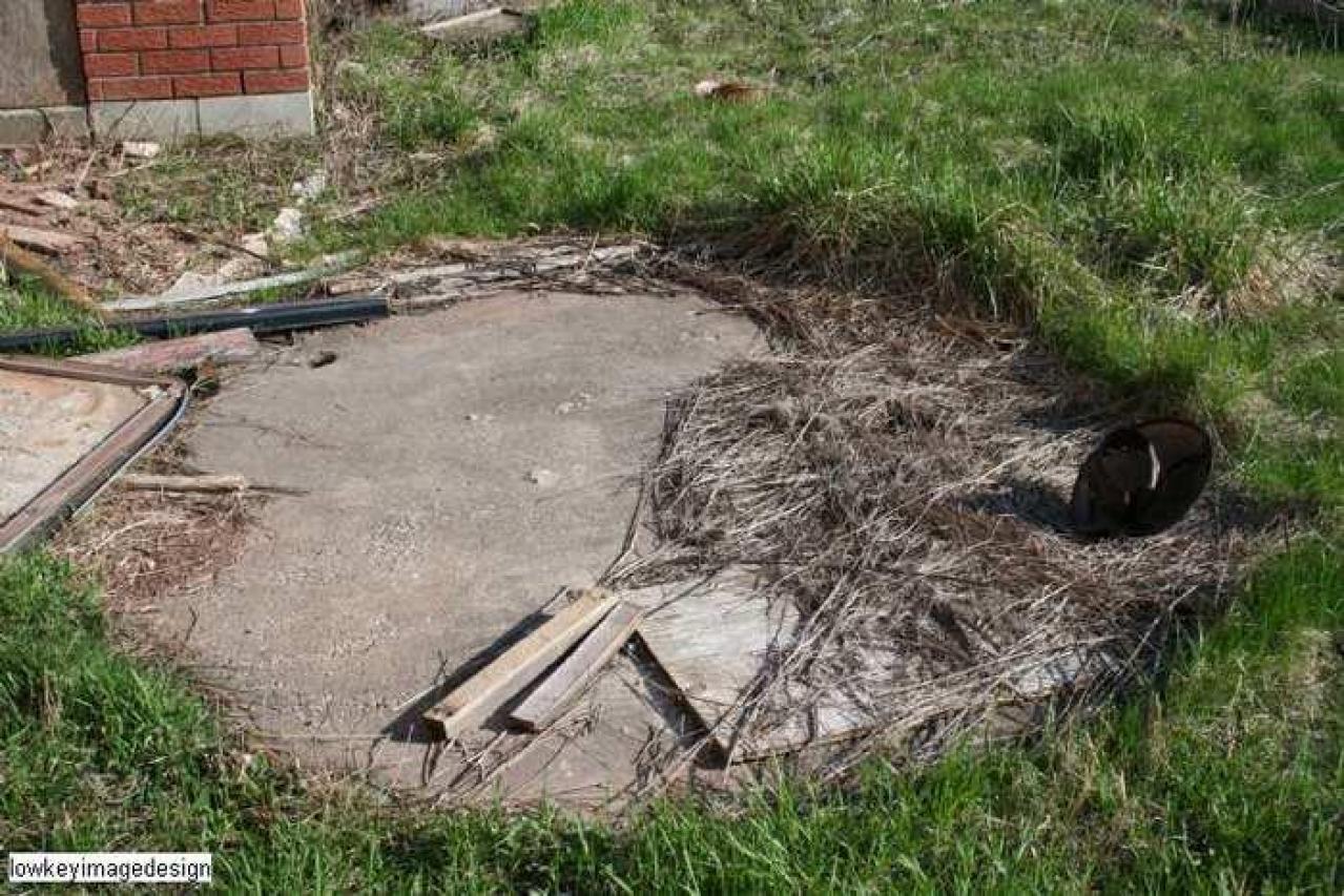 groundskeeper for hire - IMG_9615.jpg