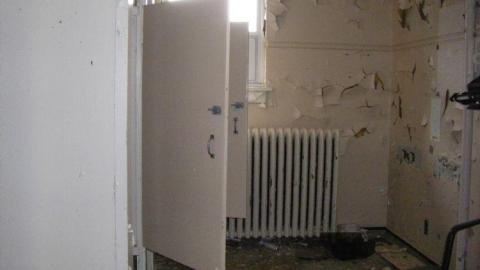 inside - Hamilton-TB-Sanitorium143.jpg