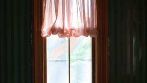 In It's Glory - House-on-Winchester3.jpg