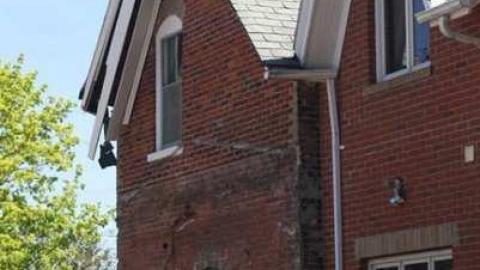 In It's Glory - House-on-Winchester15.jpg