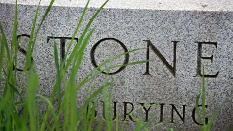 Stonehouse Cemetary - Stonehouse-Cemetery14.jpg