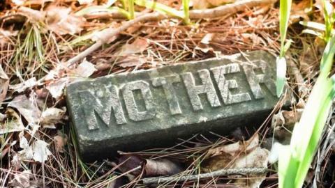 Creepy - White-Lake-Pioneer-Cemetery48.jpg