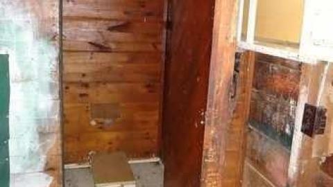 March 2013 - BurtAlmond5.jpg