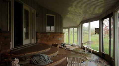 May 2013 - Abandoned-Cat-Lady-House378.jpg