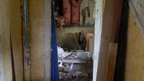 May 2013 - Skinny-the-Cat-Lives-Here21.jpg