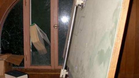 Gone To The Dogs - Across-The-River255.jpg