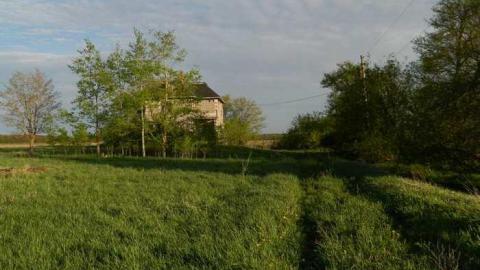 Big Old Grey In Grey County - Grey-Farmhouse17.jpg