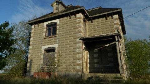 Big Old Grey In Grey County - Grey-Farmhouse18.jpg