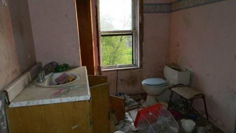 Big Old Grey In Grey County - Grey-Farmhouse12.jpg