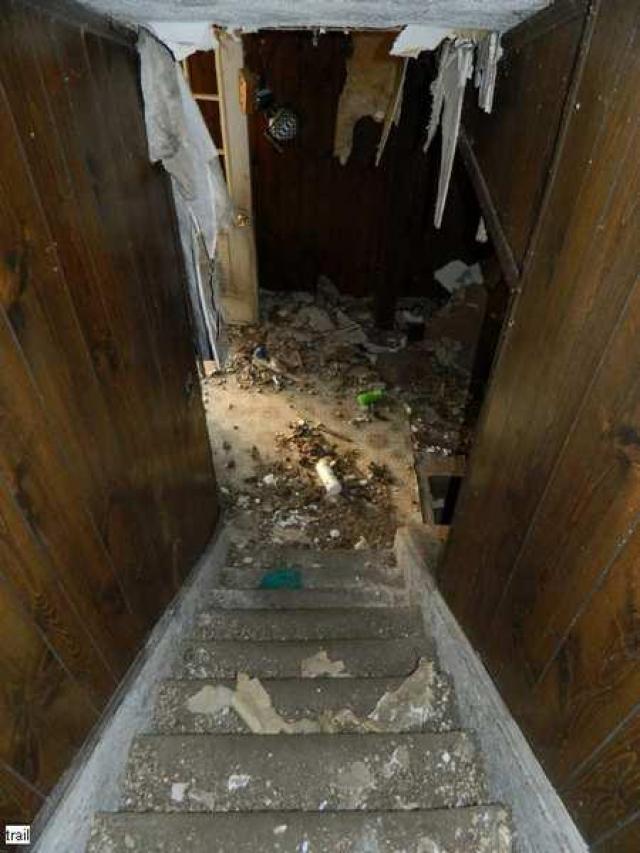 Grey Farmhouse photo 3