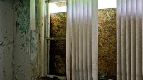 Erica's Trashed - Ericas-Place4.jpg