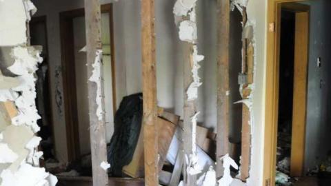 May 18 2013 - junk house 010.jpg