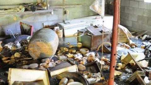 May 18 2013 - junk house 022.jpg