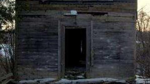 Abandoned House- Fenelon Falls photo 2