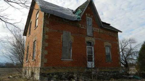 Thanks Glenn - Glenns-Hoarder-Farmhouse7.jpg