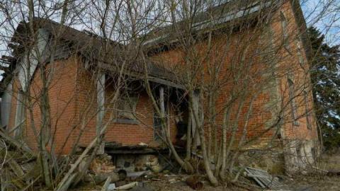 Thanks Glenn - Glenns-Hoarder-Farmhouse12.jpg