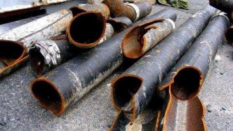 June 27, 2010 - Lively--George-Vanier-School6.jpg