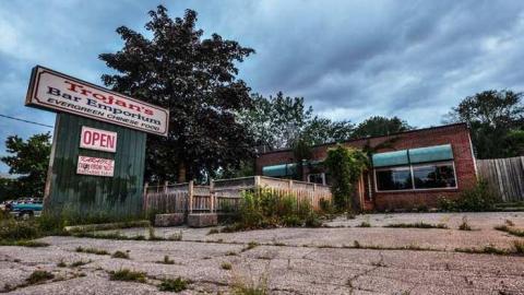 Hungry like a Horse - Trojans-Sport-Bar3.jpg