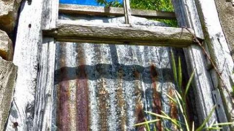 Viewers Discretion Advised - 4.jpg