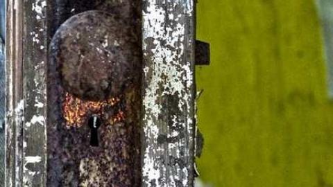 Viewers Discretion Advised - 14.jpg