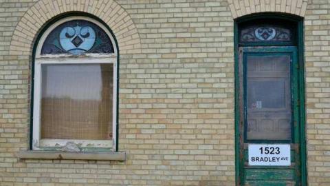 Bradley Ave. photo 2