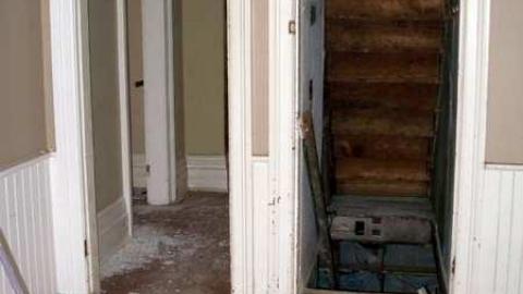 Some Stuff Stripped - Bradley-Ave.62.jpg