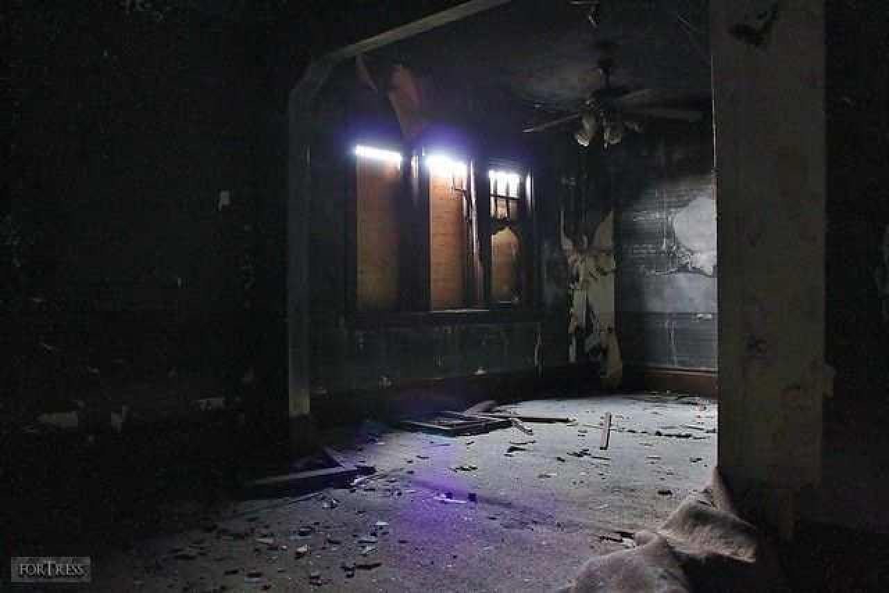 Coals for Eyes - Mudeye4.jpg