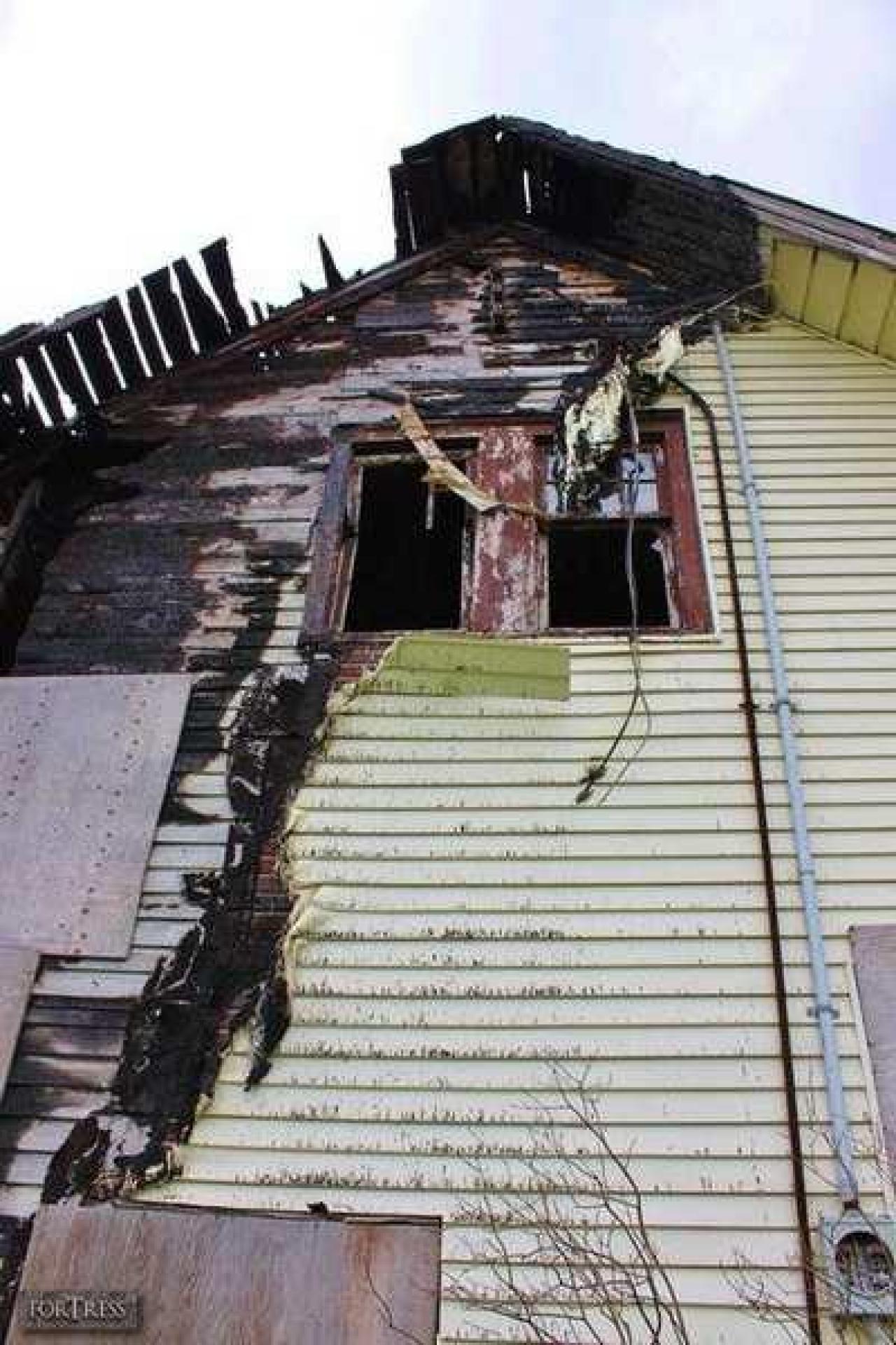 Coals for Eyes - Mudeye12.jpg